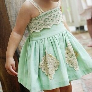 WDW Well Dressed Wolf Girls Green Tunic With Lace Accents Size 5